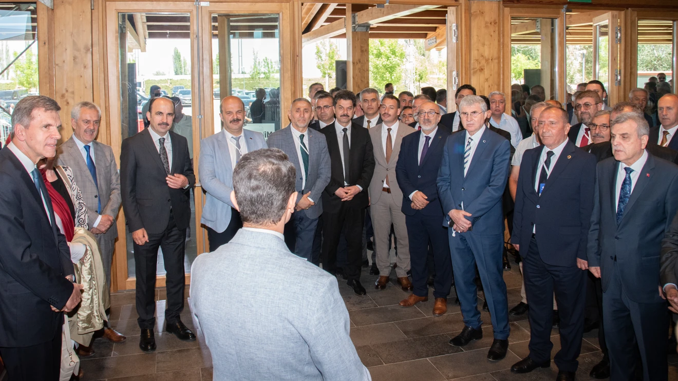 Rektör Yılmaz, Uluslararası Tarım Şehirleri Birliği Toplantısına katıldı